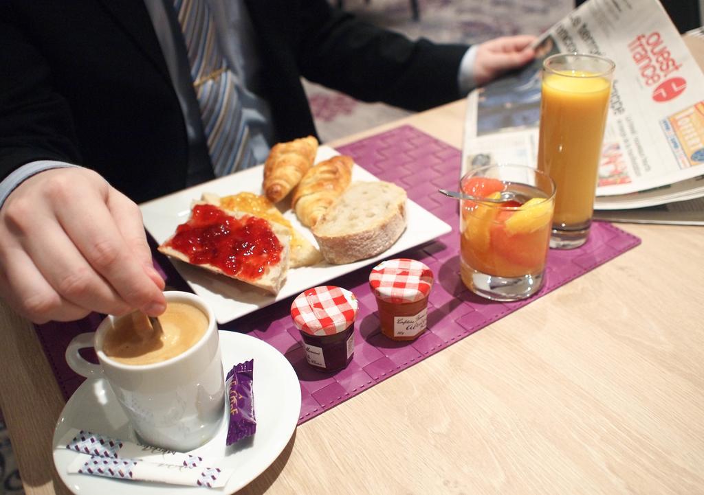 Mercure Angers Centre Gare Экстерьер фото