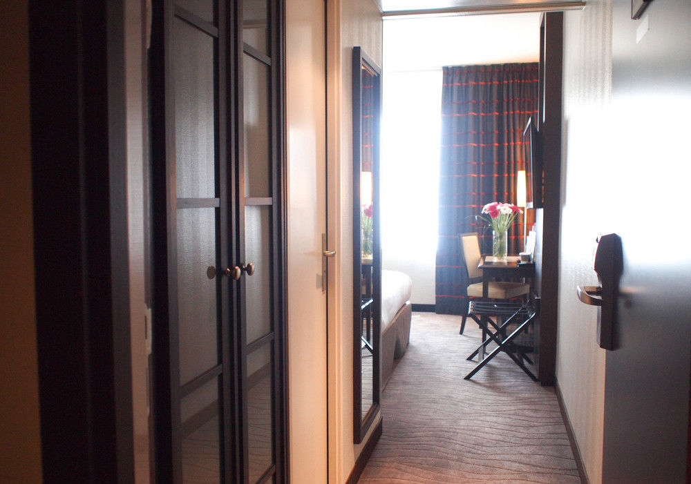 Mercure Angers Centre Gare Экстерьер фото